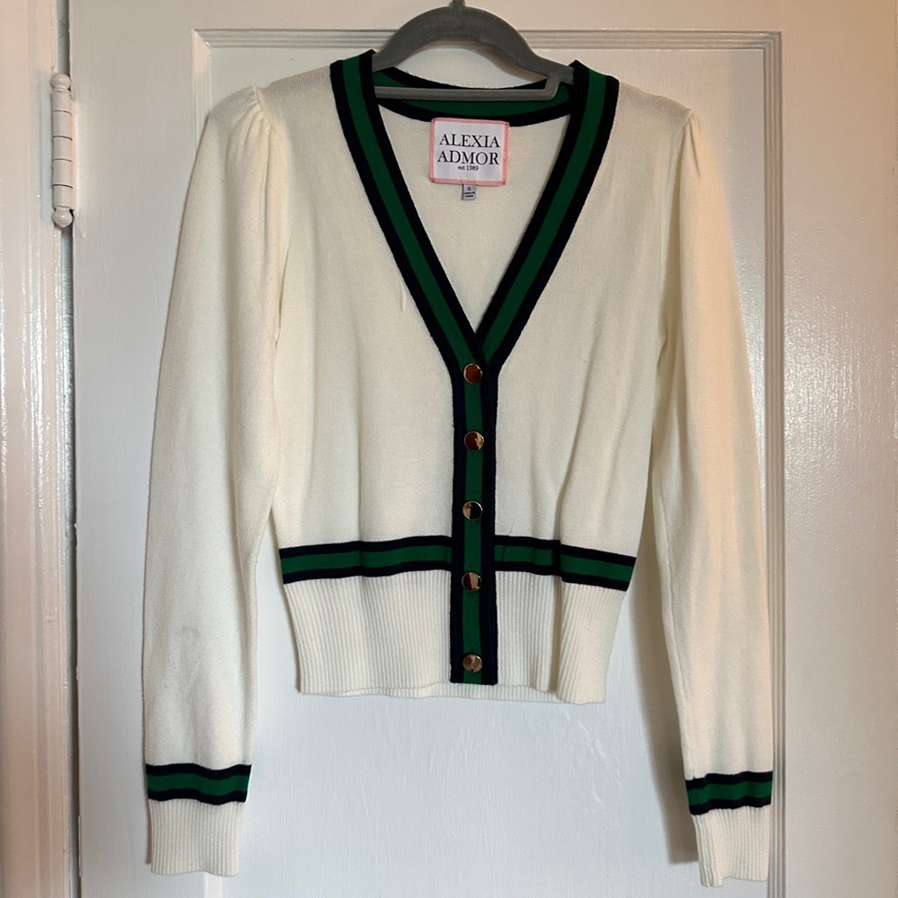 Alexia Admor Cream Cardigan Sweater V-neck Fitted
